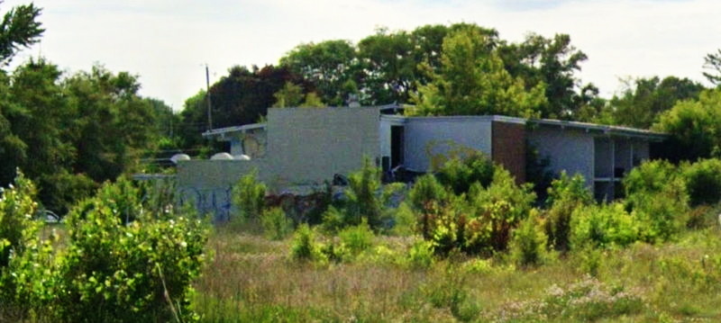 Howard Johnsons (Best Inn) - From Web (newer photo)